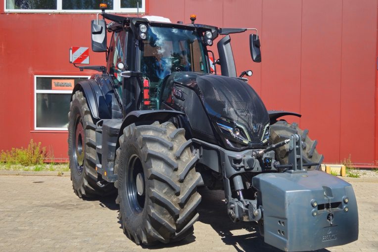 Valtra Q305