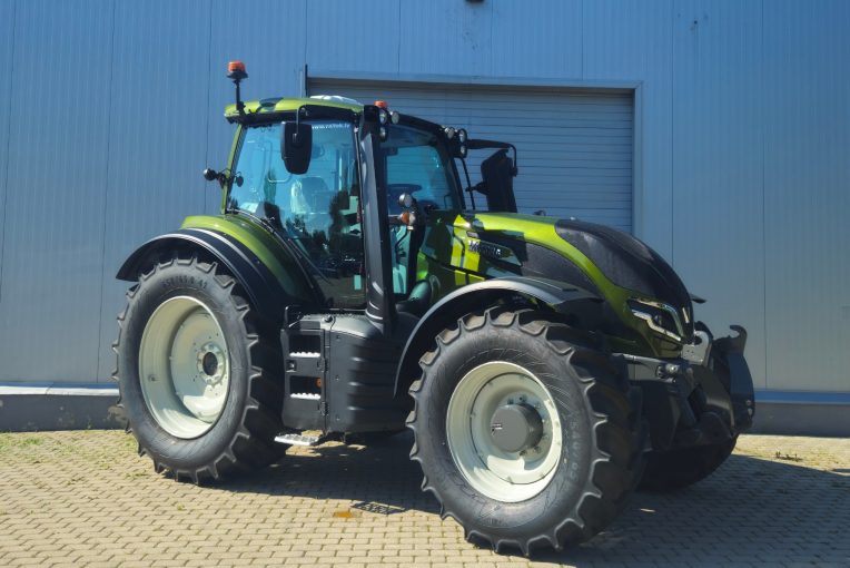 Valtra T255V