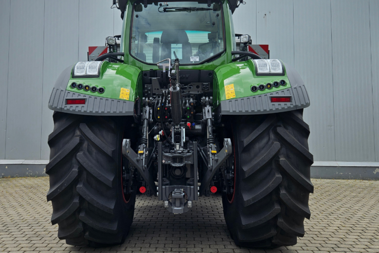 Fendt 933 Vario