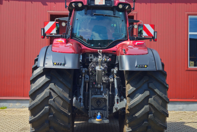 Valtra S416