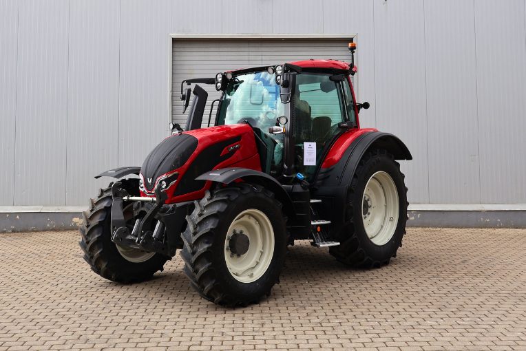 Valtra N155A