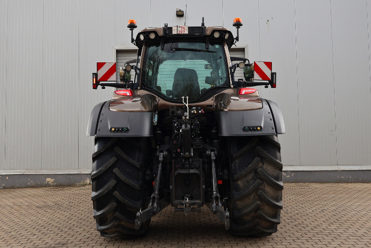 Valtra Q305