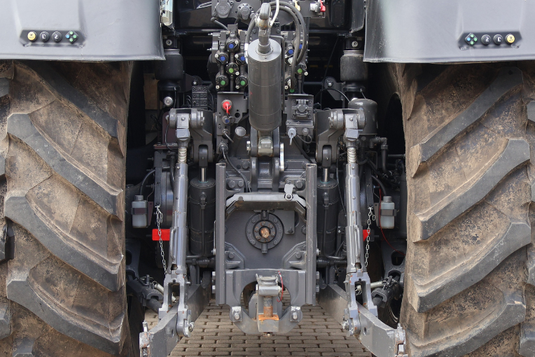 Valtra S416 Unlimited Grey